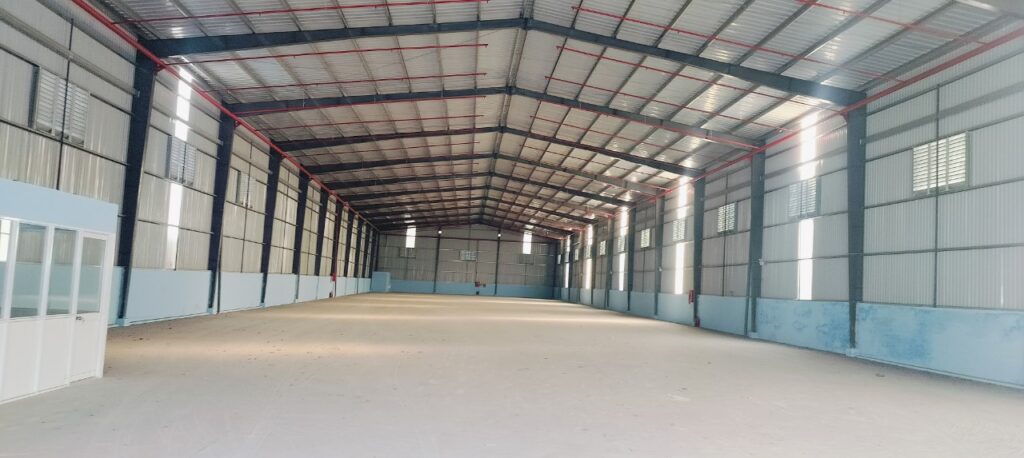 kho 2000m2 tại khu công nghiệp hoà khánh